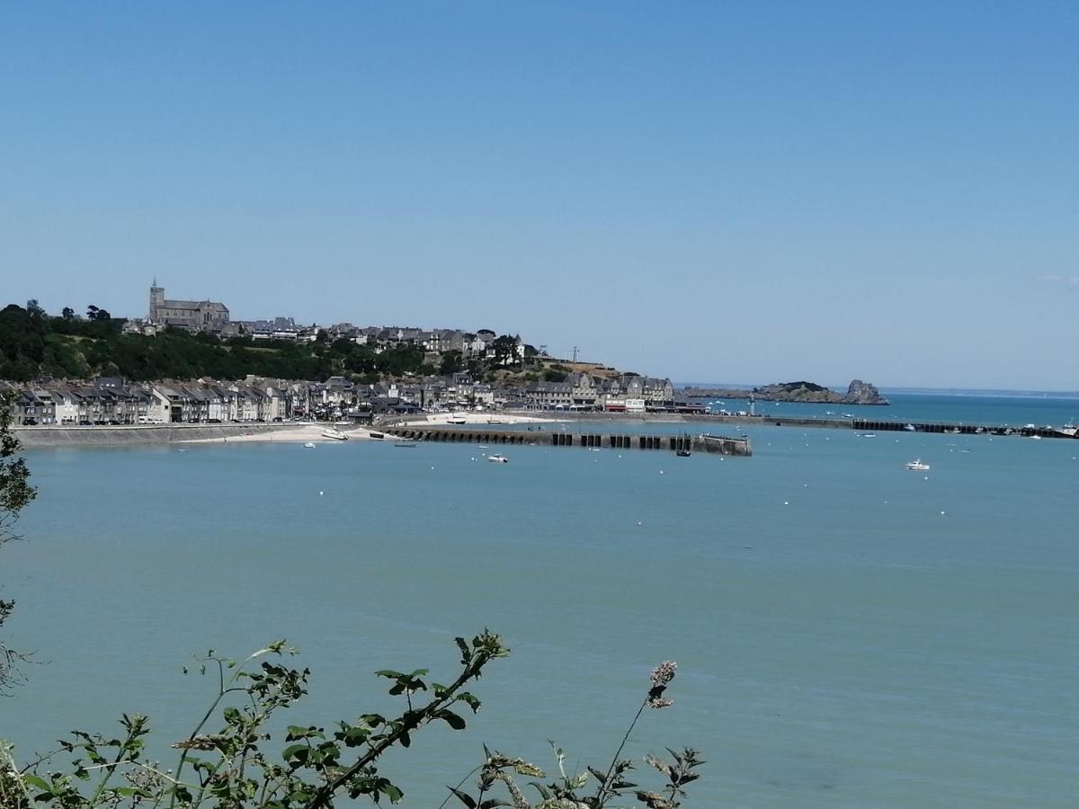 Gite "L'Escale Marine" Cancale Exterior photo